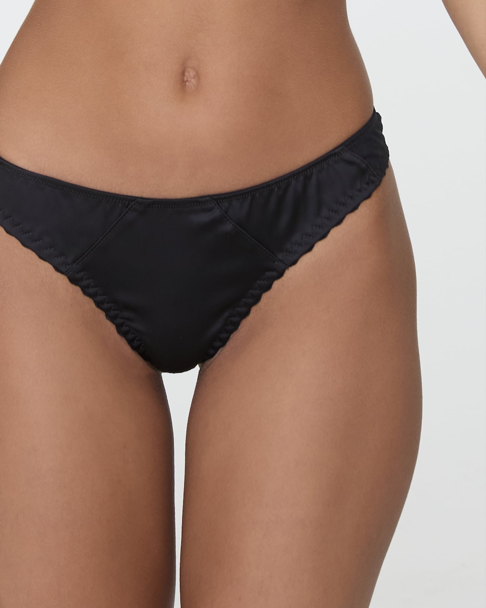 Androgyne Thong view 1